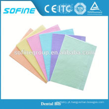 Boa qualidade China Fabricação de 3 ply impermeável Bib descartável Dental Apron CE Aprovado